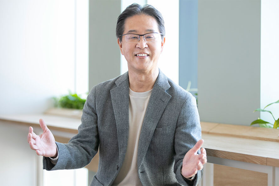 Tetsuaki Shiraiwa, Secretary General, Shiseido Child Foundation