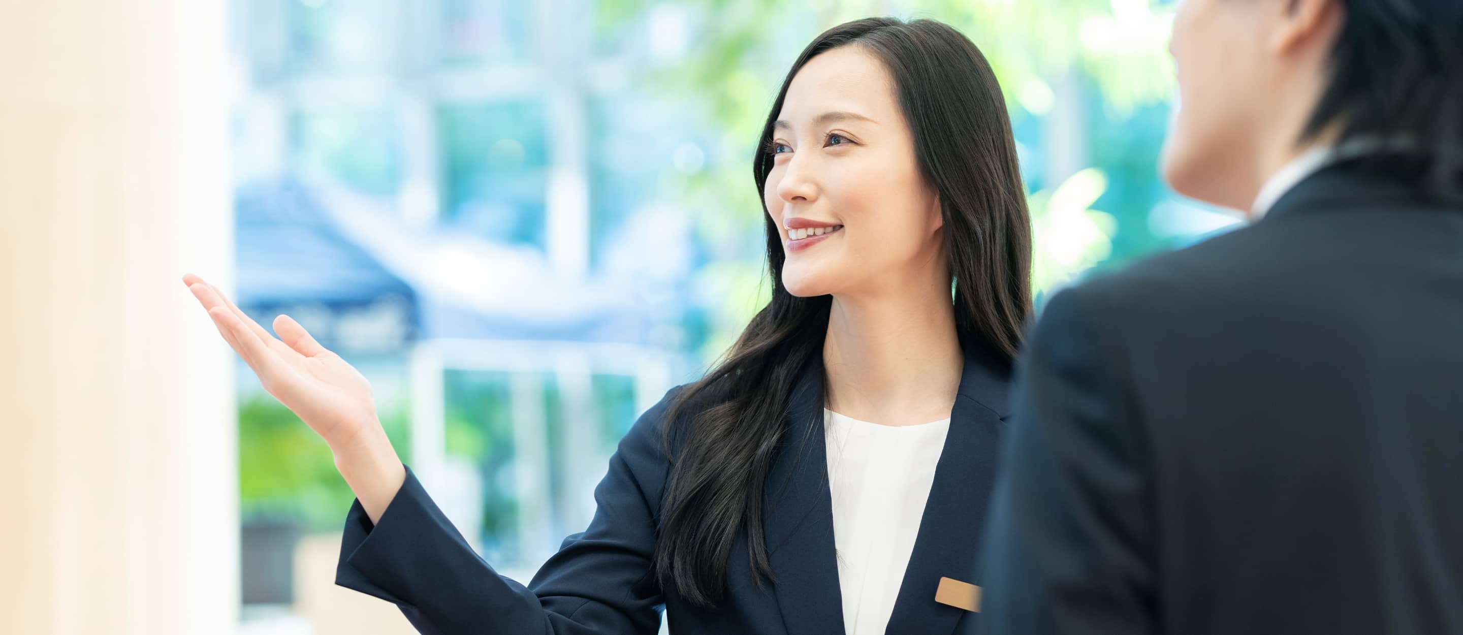取引先との関係性にも効果大。接遇研修を実施するメリット・おすすめのサービス