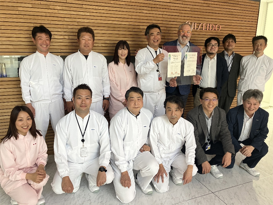 Members and Chief Supply Network Officer of the Kakegawa Factory, which received ISO 45001 certification in 2023.