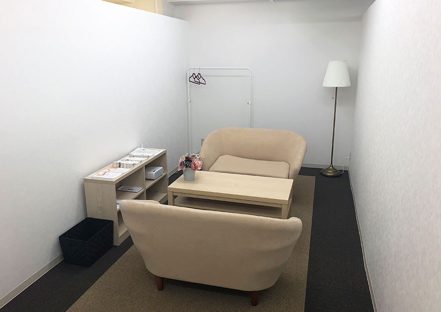 Designated private room at the Sugi Pharmacy Fushimi branch