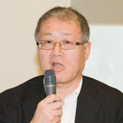 板垣氏