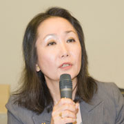 山﨑氏