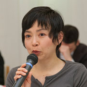 亀倉氏
