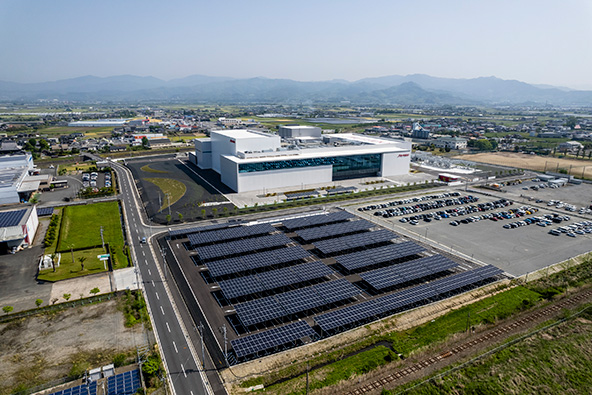 福岡久留米工場の太陽光パネル