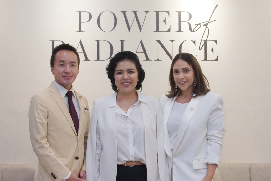 (Right) With Amanda Simandjuntak at Clé de Peau Beauté’s Indonesia Office/Shiseido Cosmetics Indonesia